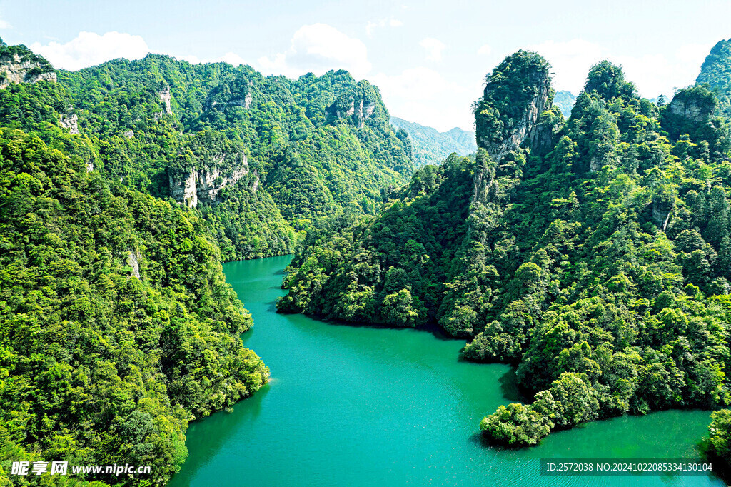 张家界宝峰湖