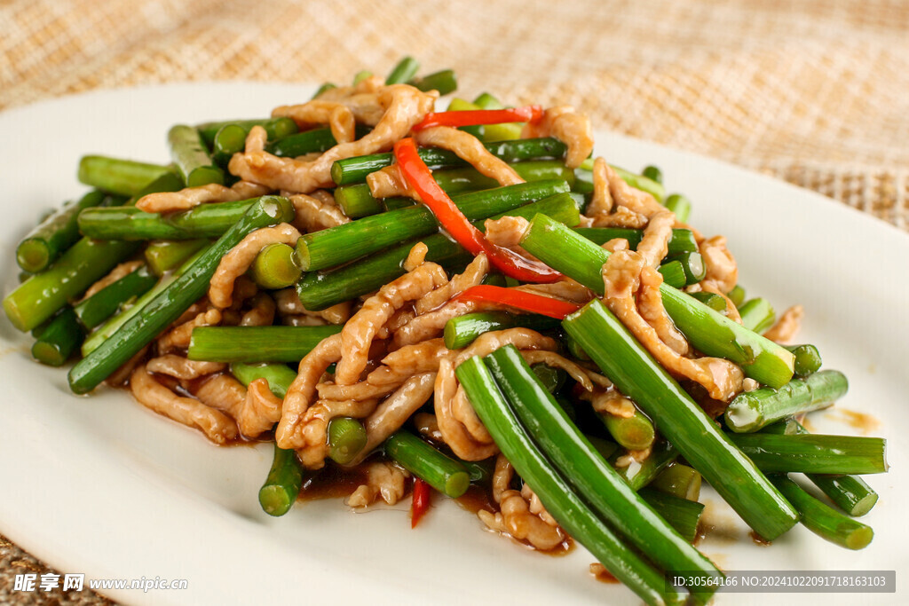 蒜台肉丝美食