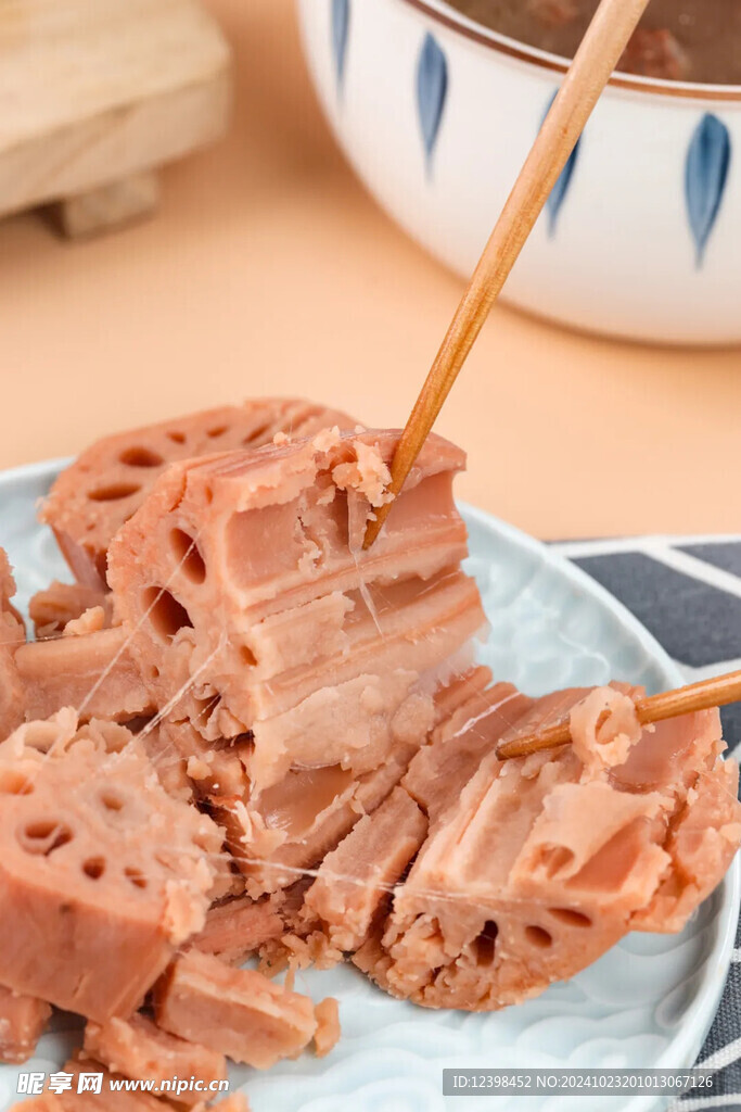 排骨炖莲藕