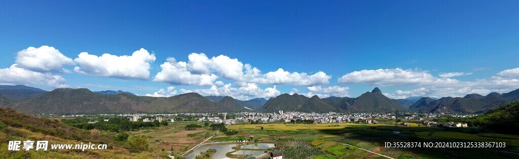 陂头峰林全景图