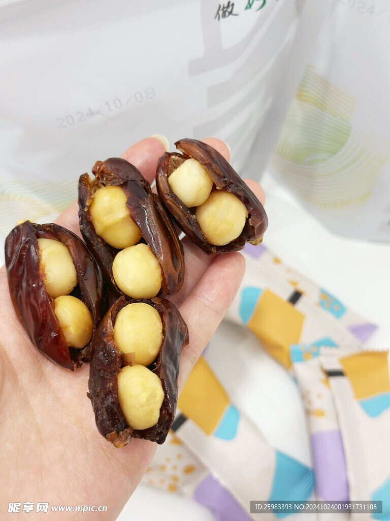 坚果 