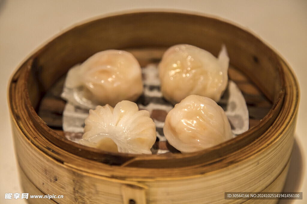 水晶汤包美食