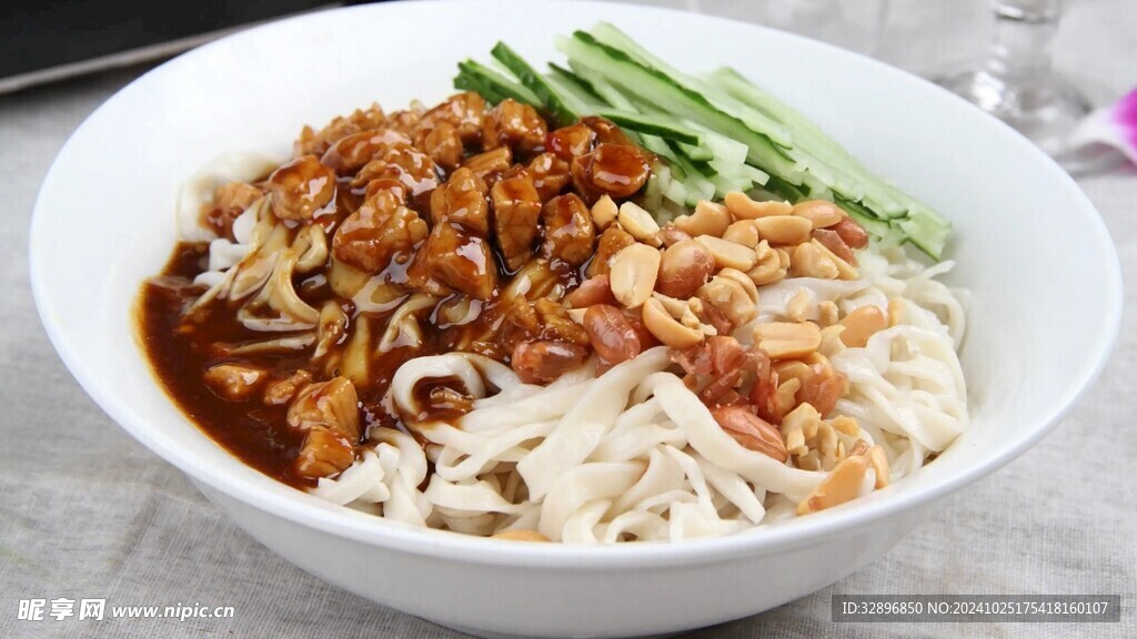 炸酱面 