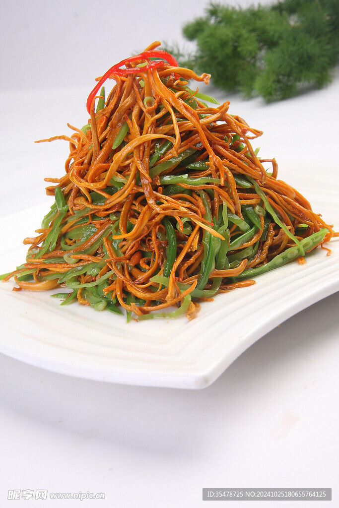 碧绿虫草花