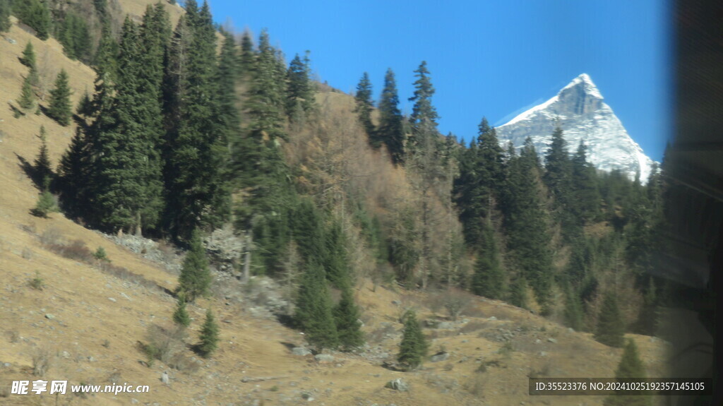 四姑娘山