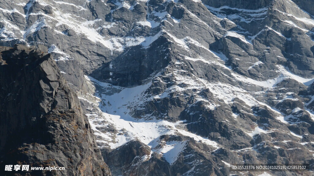 四姑娘山