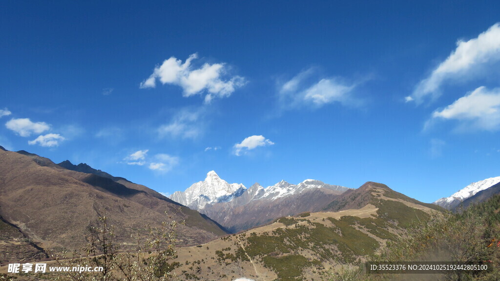 四姑娘山