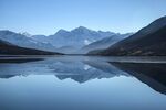 雪山冰湖雪景