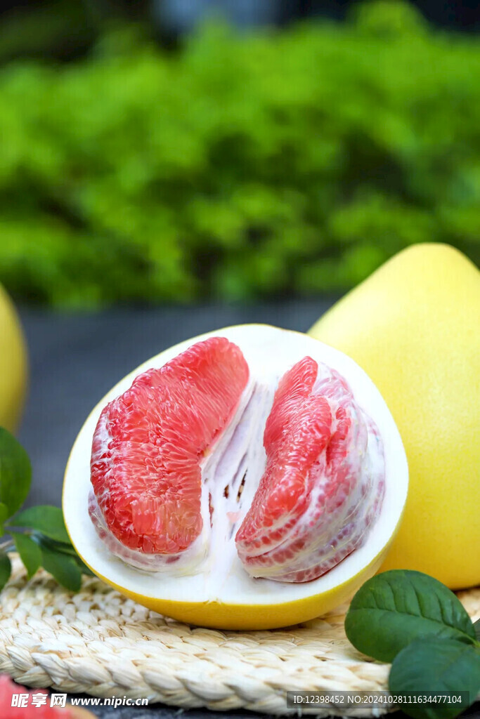 红心蜜柚
