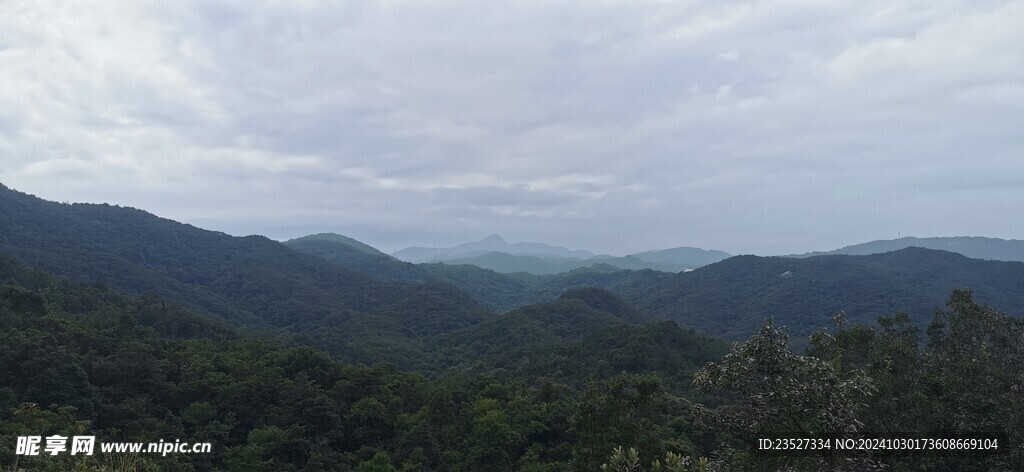 远山水墨