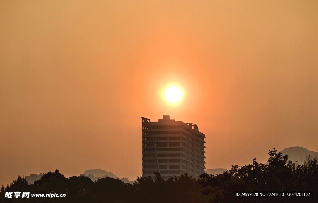 日出  