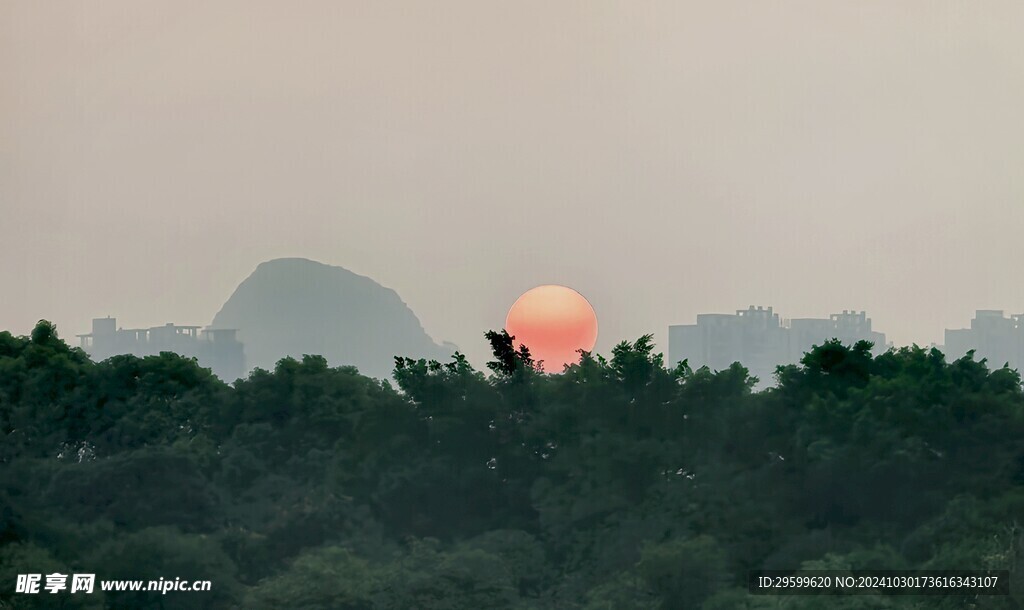 日出  