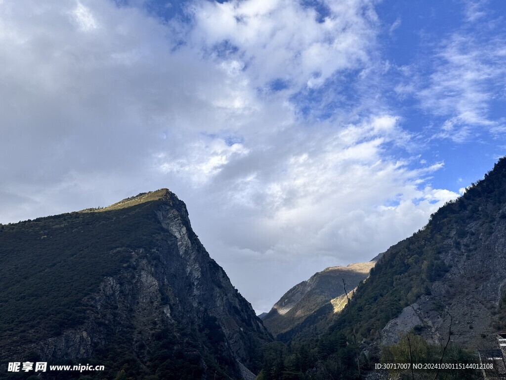 山峦