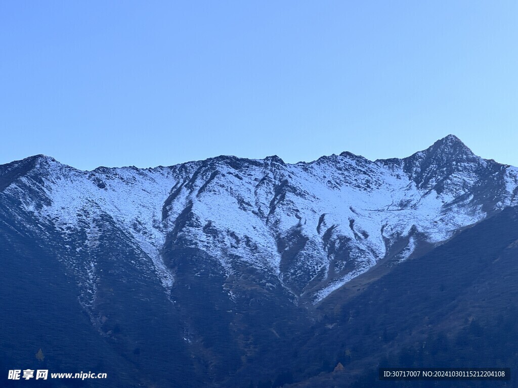 美丽的雪山