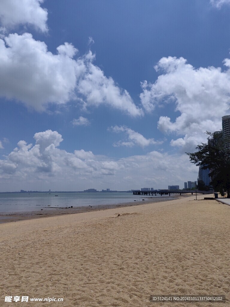 蓝天白云 