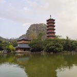 桂林木龙湖塔