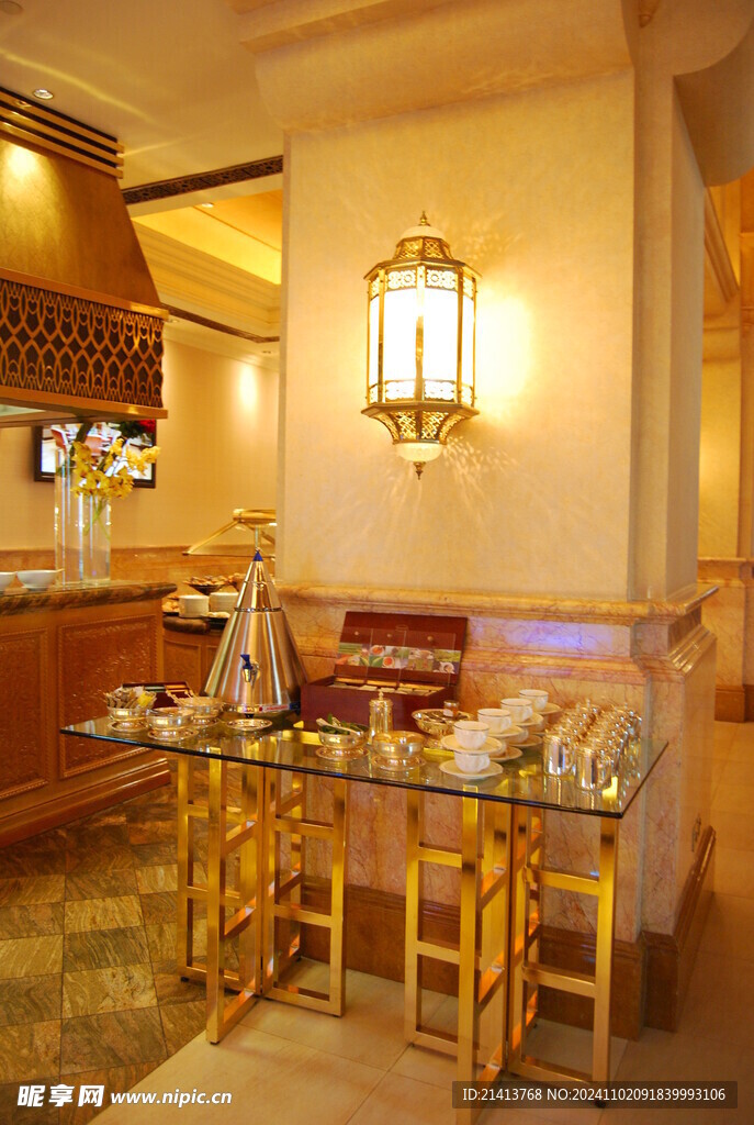 酒店自助餐厅