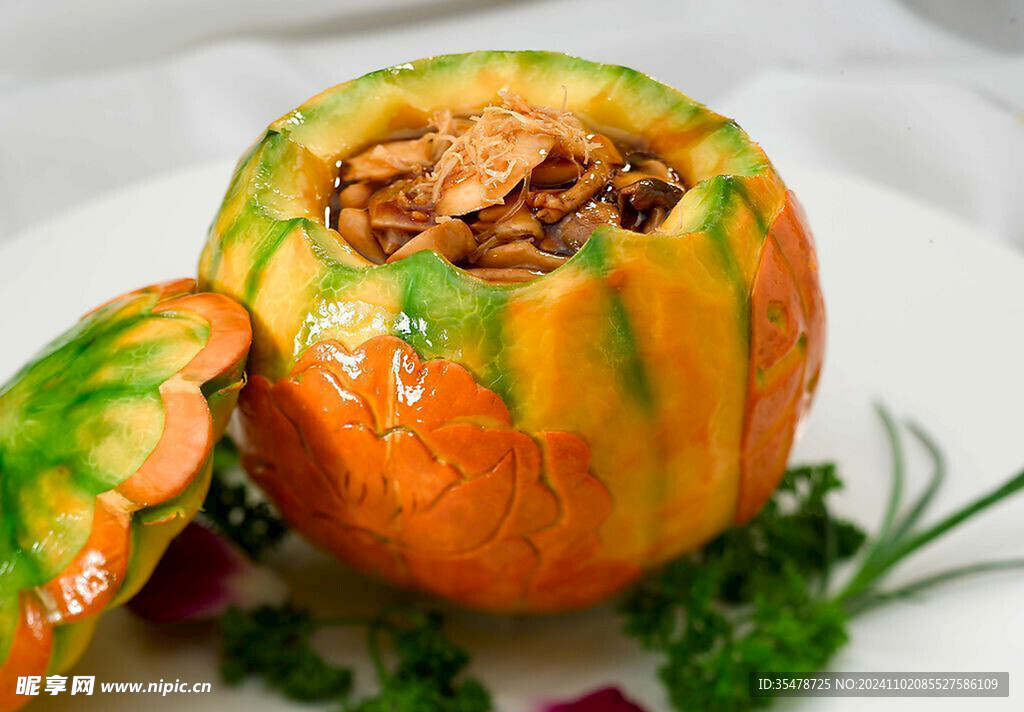 野菌金瓜盅