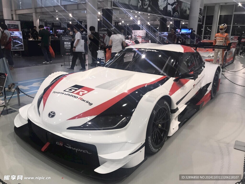 赛车
