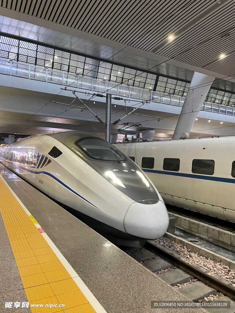 高铁列车
