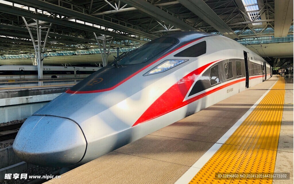 高铁列车