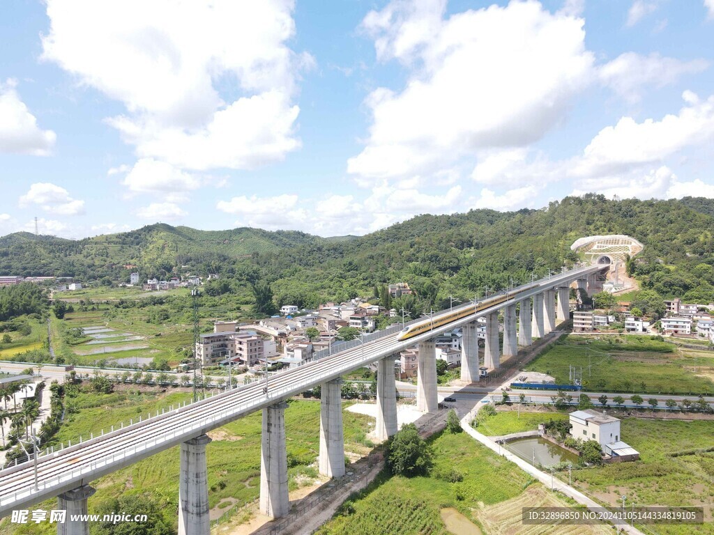 高铁列车
