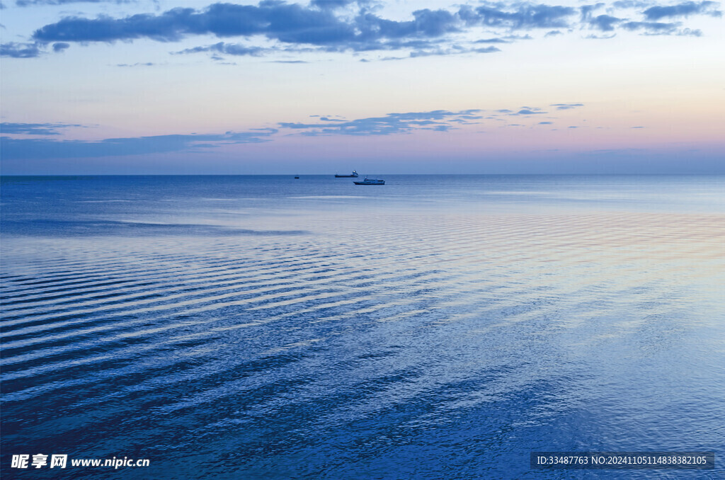 大海蓝天