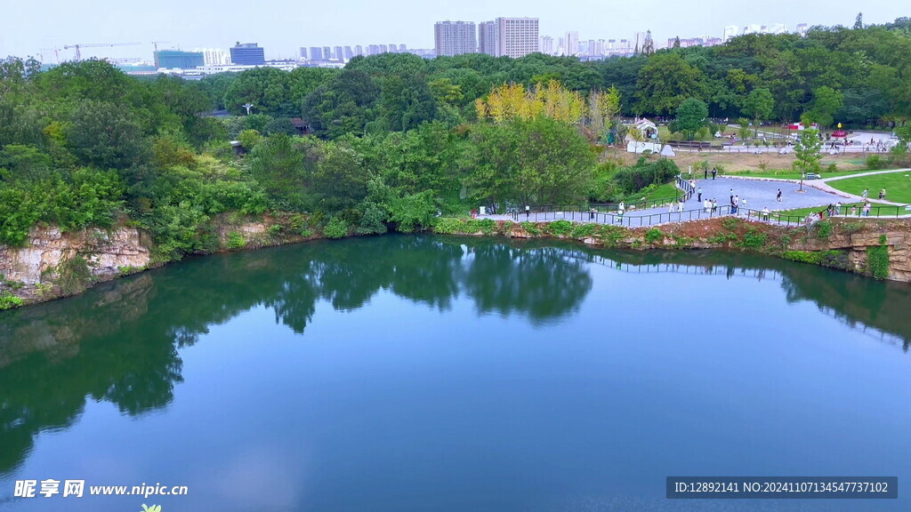 虞山龙潭湖水