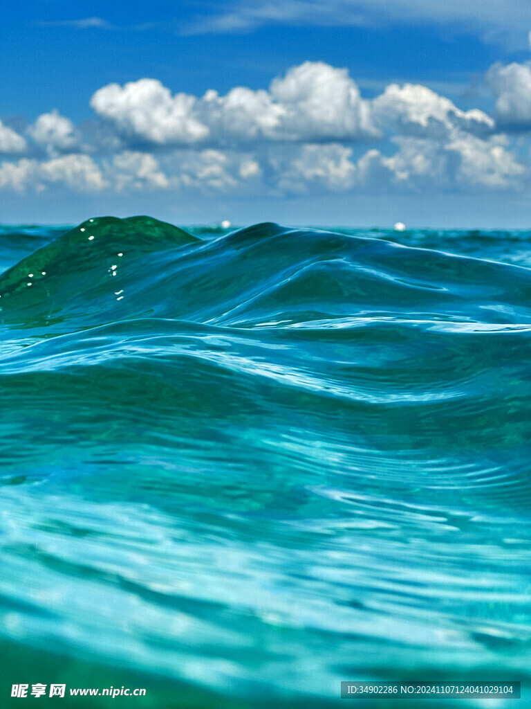  海水涌动
