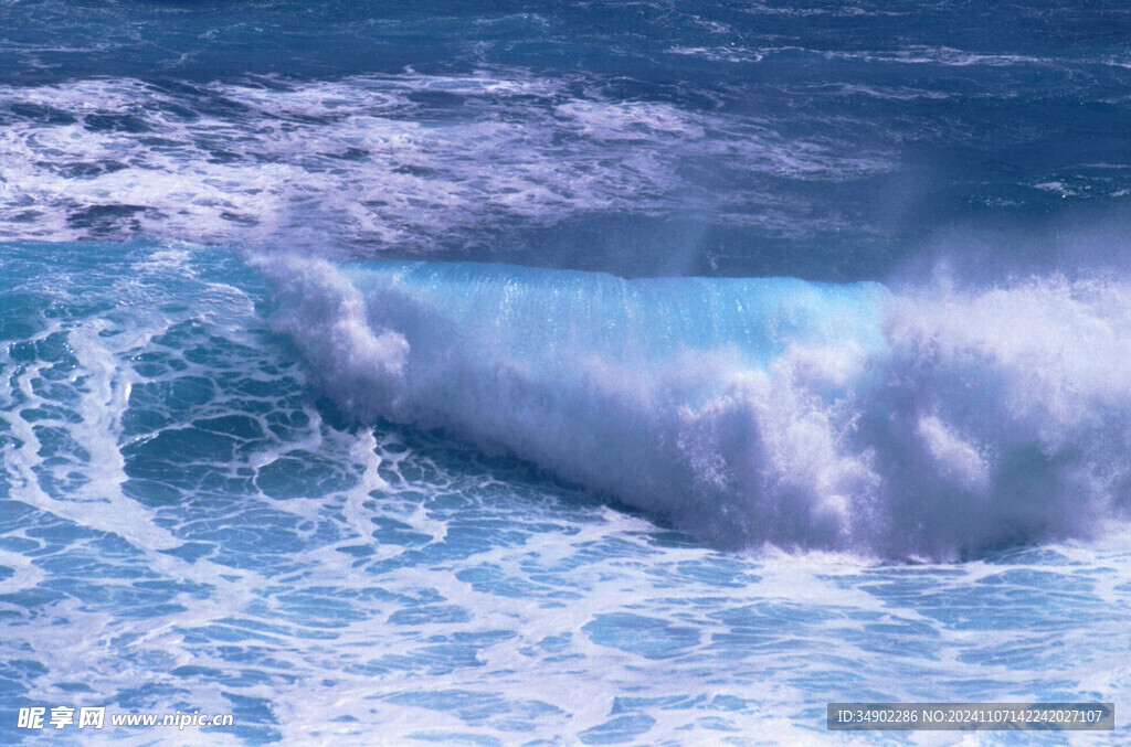 汹涌大海