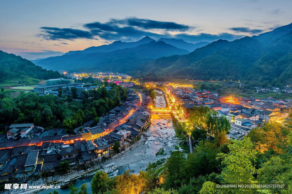 青山