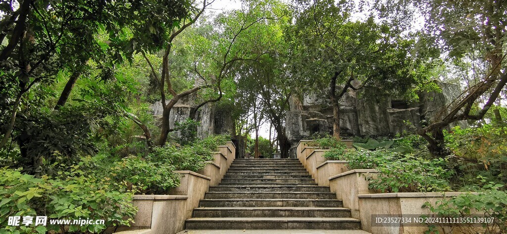 登山入口楼梯