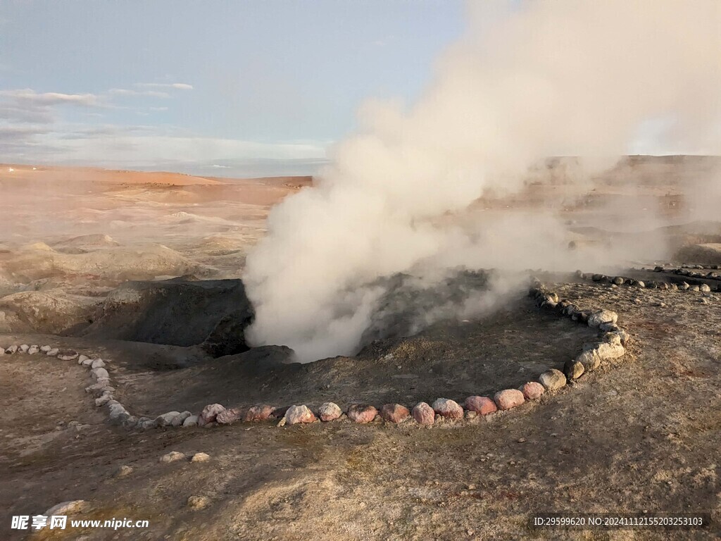 火山喷发  