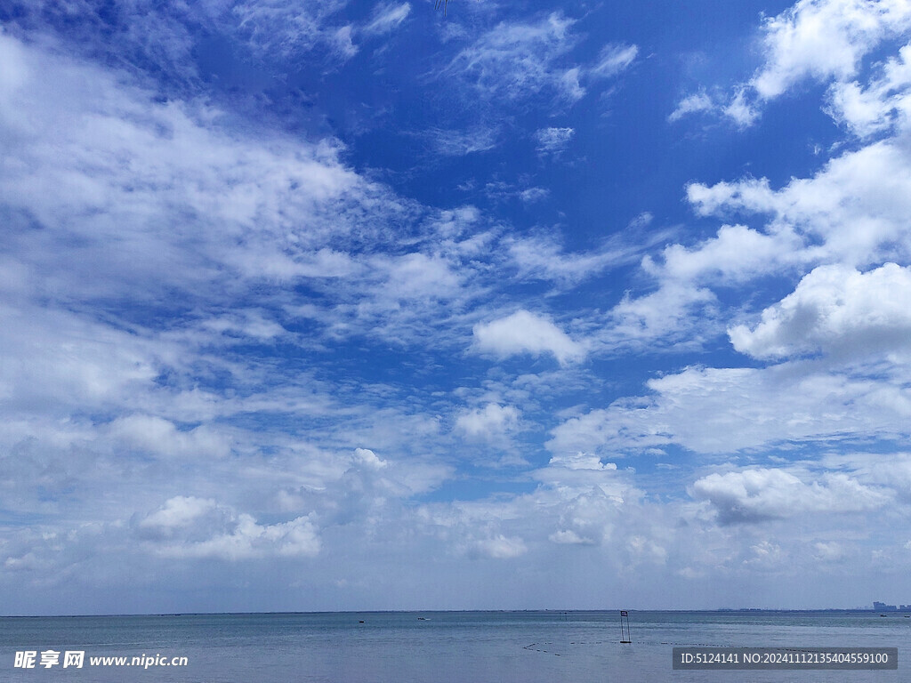 蓝天白云