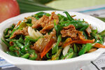        农家小炒肉  
