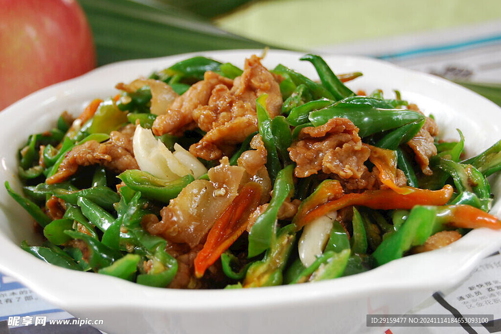         农家小炒肉  