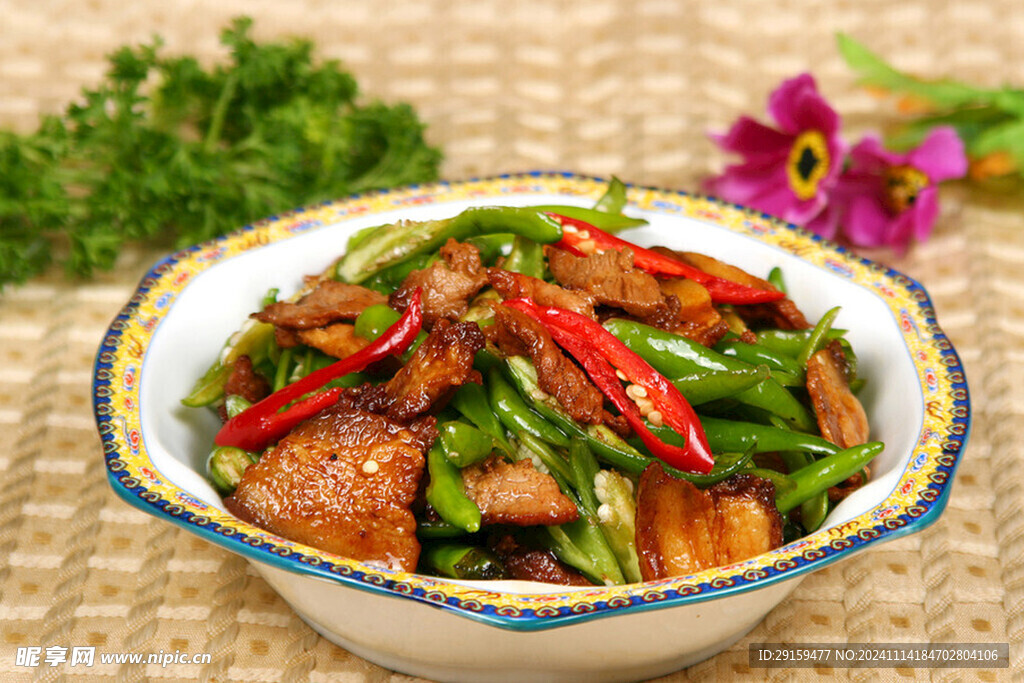         农家小炒肉  
