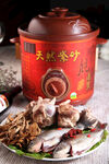 茶树菇爆鲫鱼