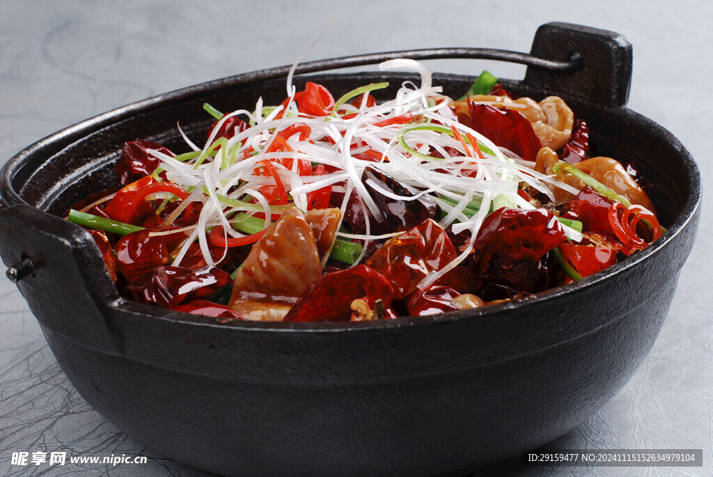 豆腐煮肥肠