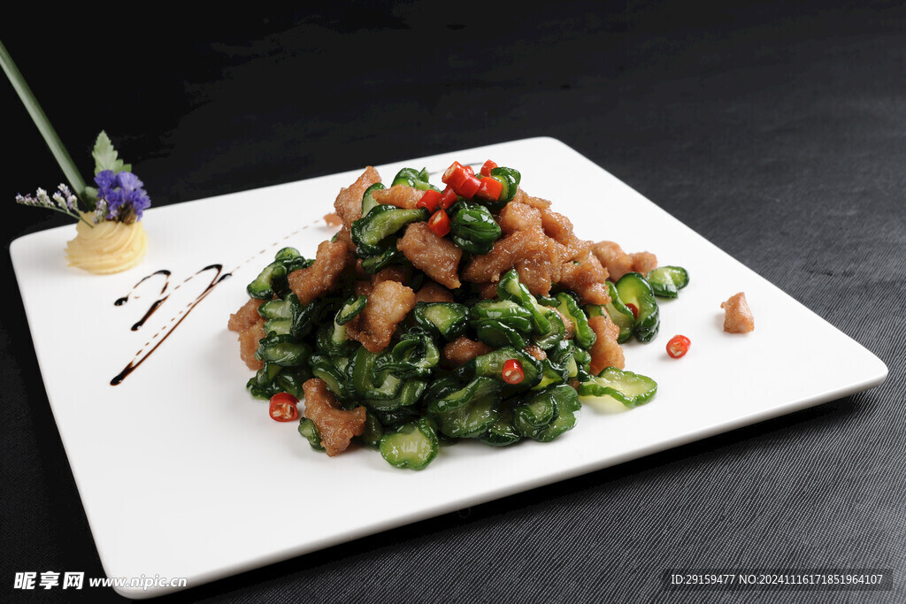 劲肉炒脆瓜