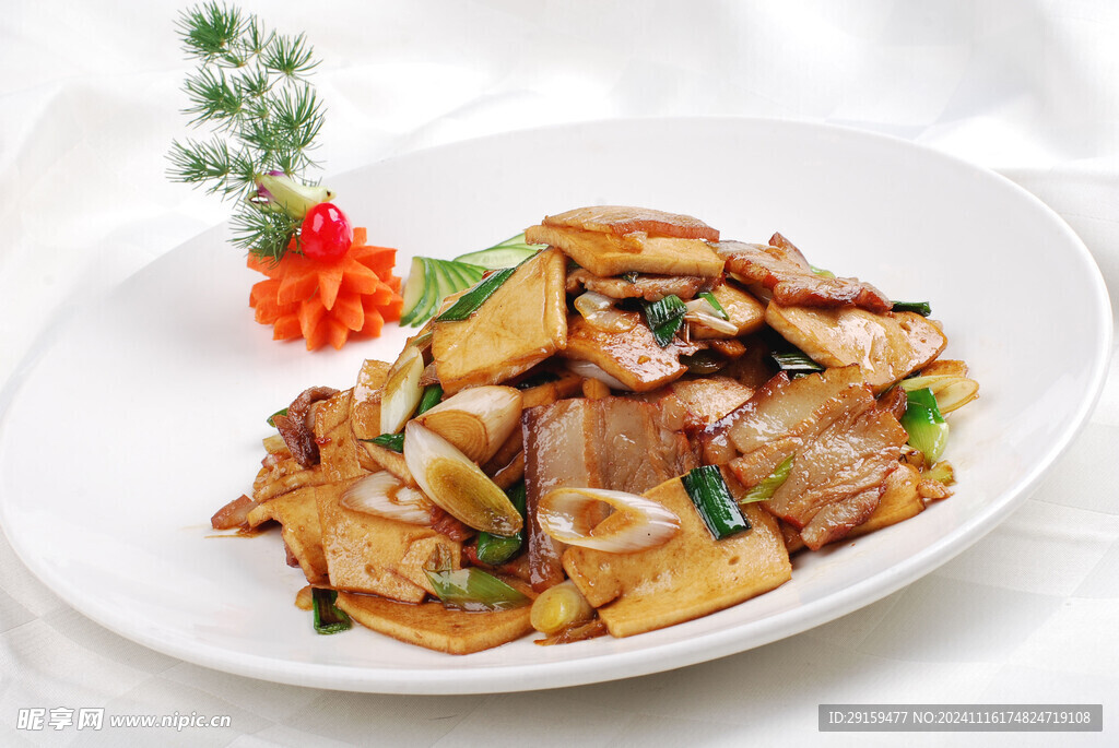 腊汁肉炒豆腐