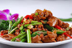 腊八豆炒肥肠