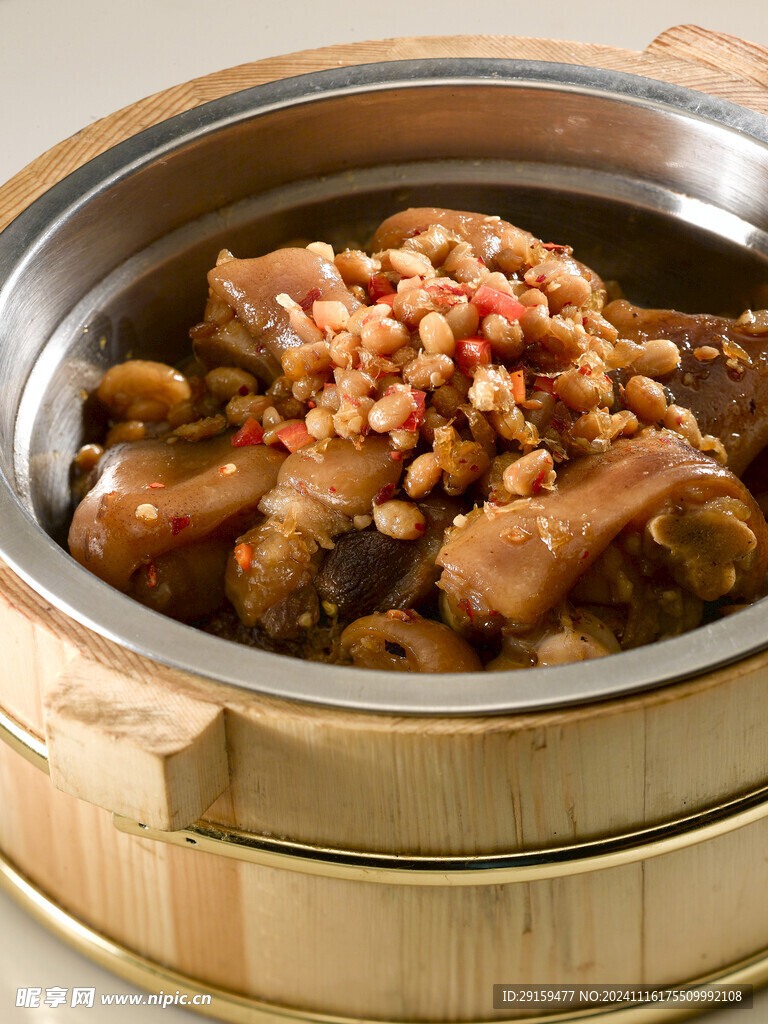 腊八豆蒸猪手