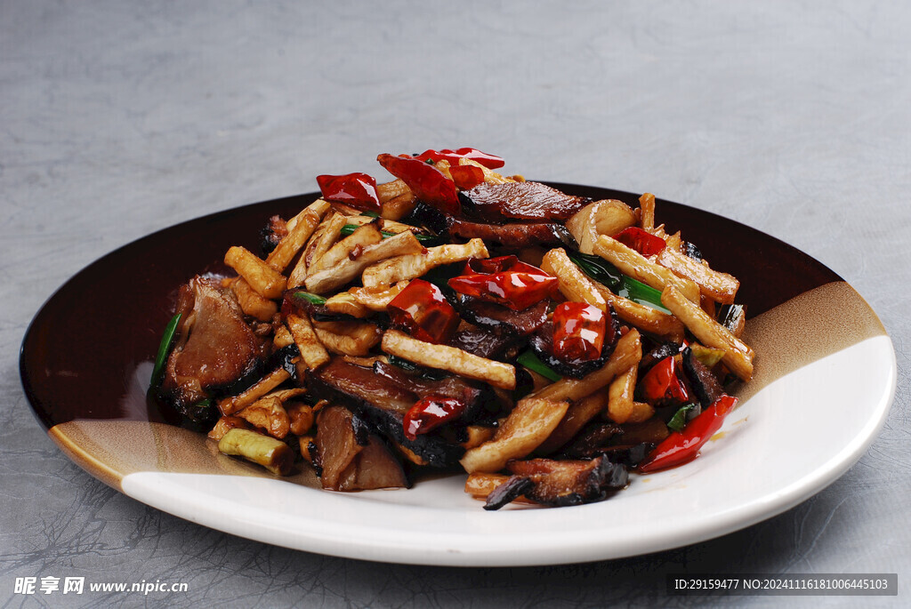 萝卜干炒腊肉