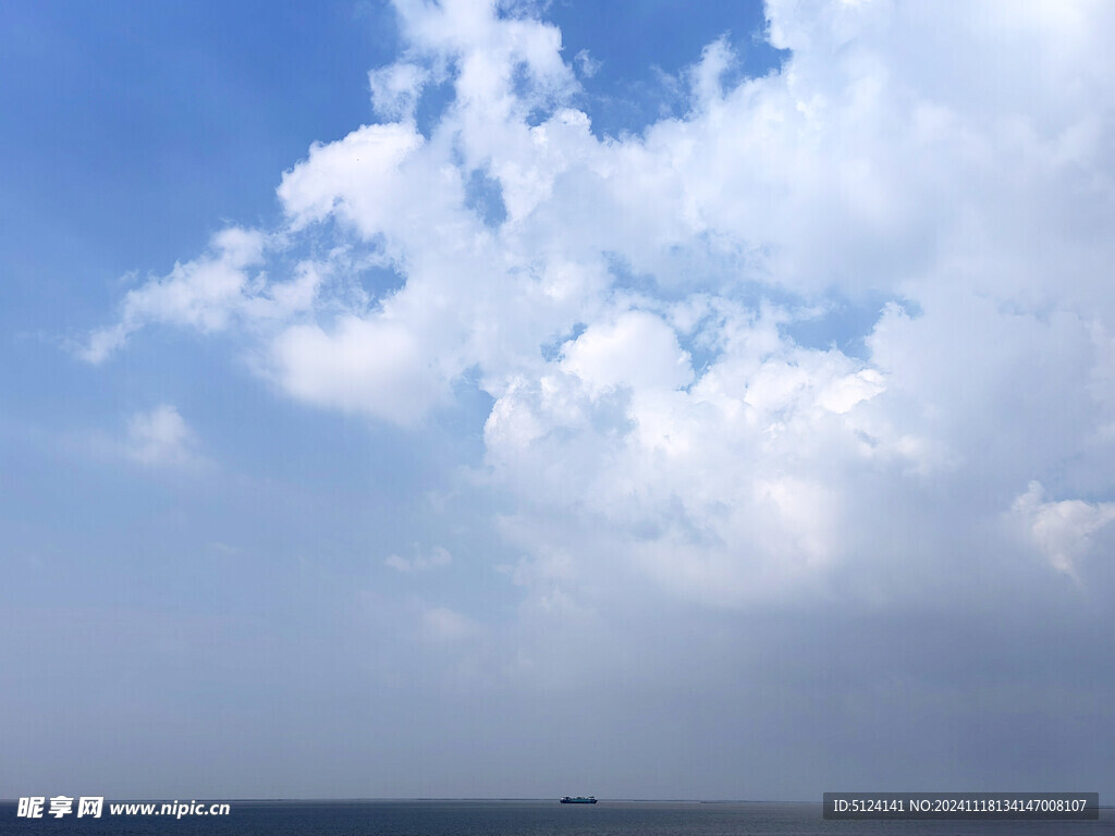 蓝天白云