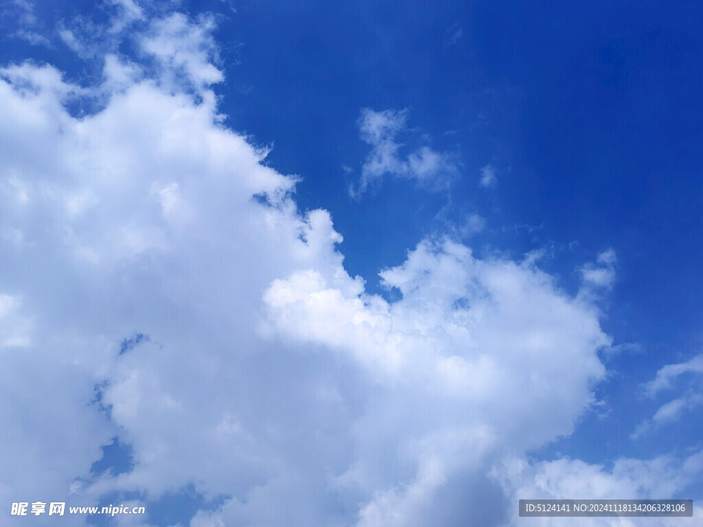 蓝天白云 