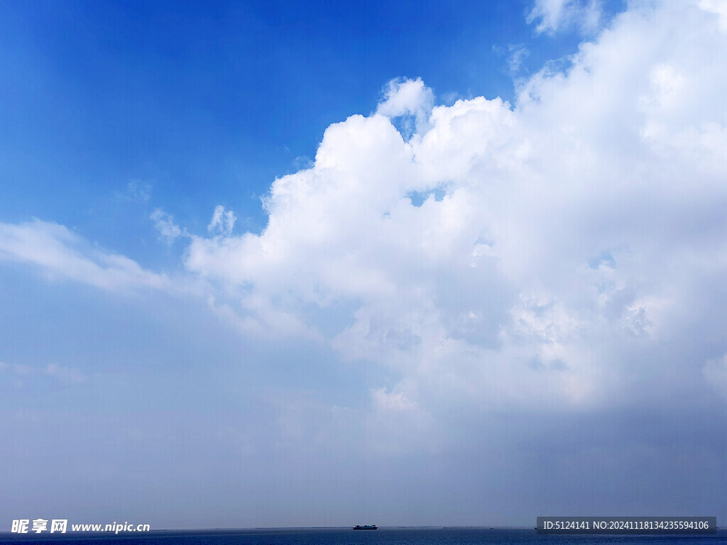蓝天白云 