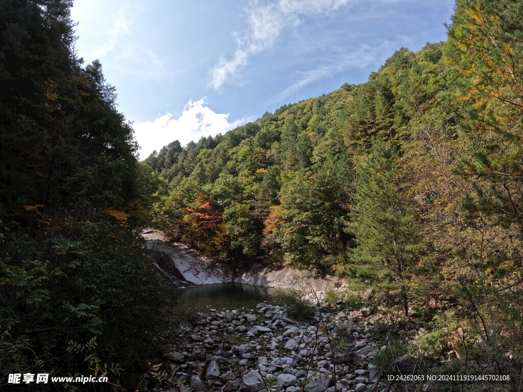 秦岭山