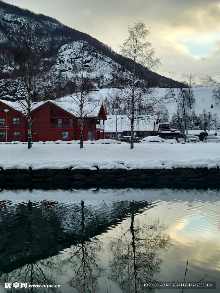 雪山 