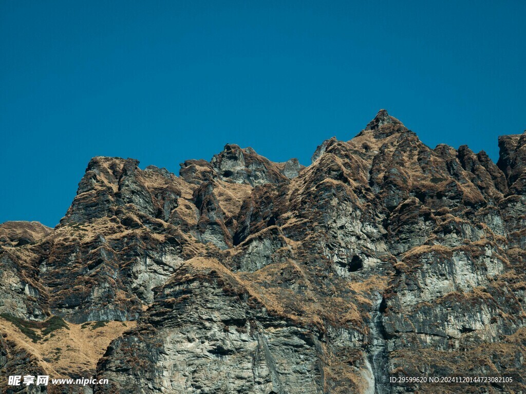 雪山  